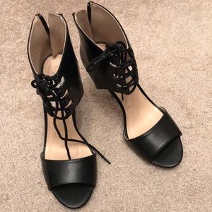 Chelsea & Zoe Black Heels Size 8.5